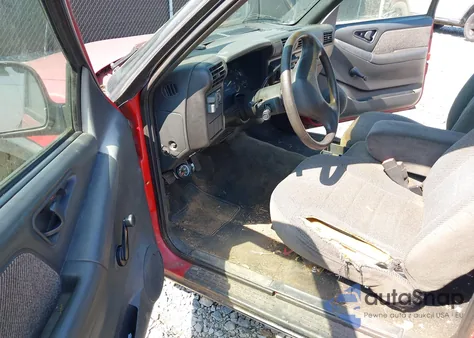 1994 Chevrolet S Truck S10 from USA, damaged, VIN 1GCCS19Z8R8201562